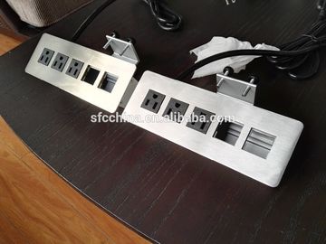 3 Ausgang-Schreibtisch angebrachte Netzdosen mit 2 USB-Porten, Tischplattenenergie und Daten-Ausgängen